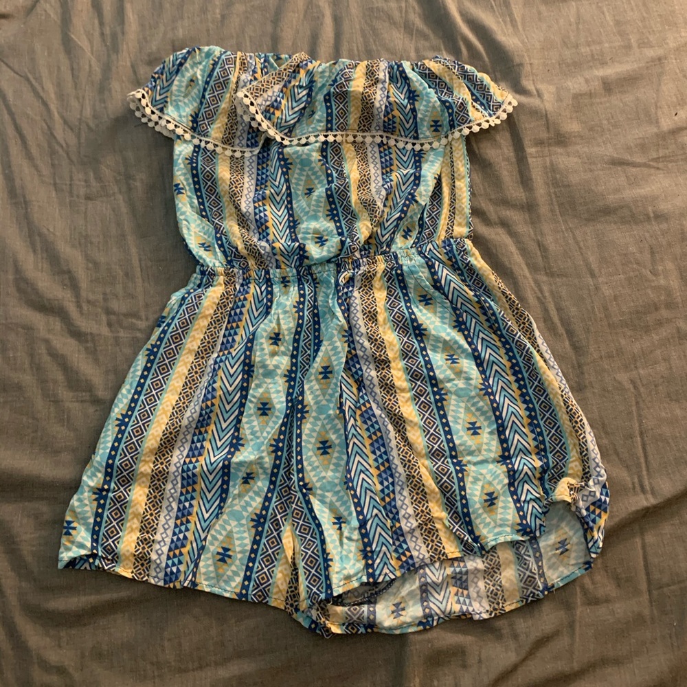 Strapless Romper💛💙